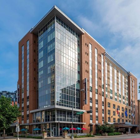 Hampton Inn & Suites Madison Downtown Εξωτερικό φωτογραφία