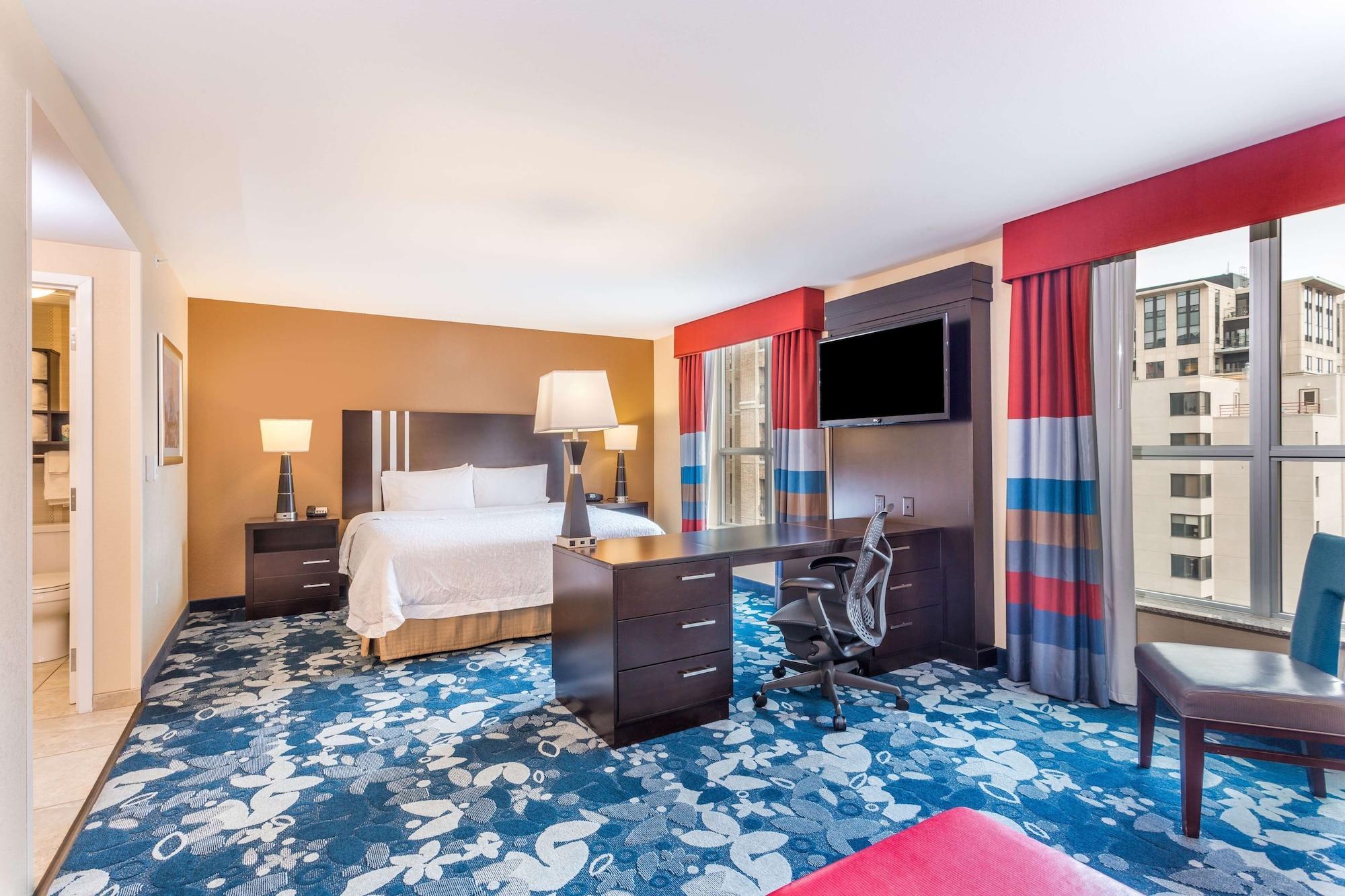 Hampton Inn & Suites Madison Downtown Εξωτερικό φωτογραφία