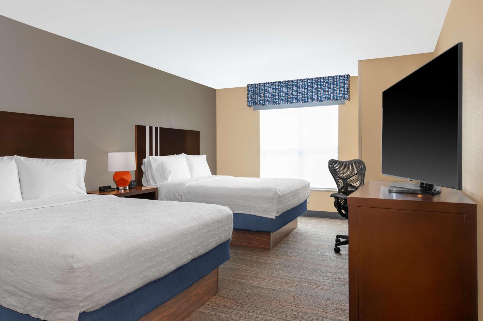 Hampton Inn & Suites Madison Downtown Εξωτερικό φωτογραφία
