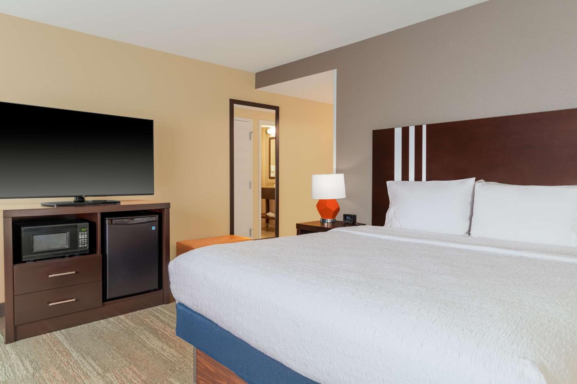 Hampton Inn & Suites Madison Downtown Εξωτερικό φωτογραφία