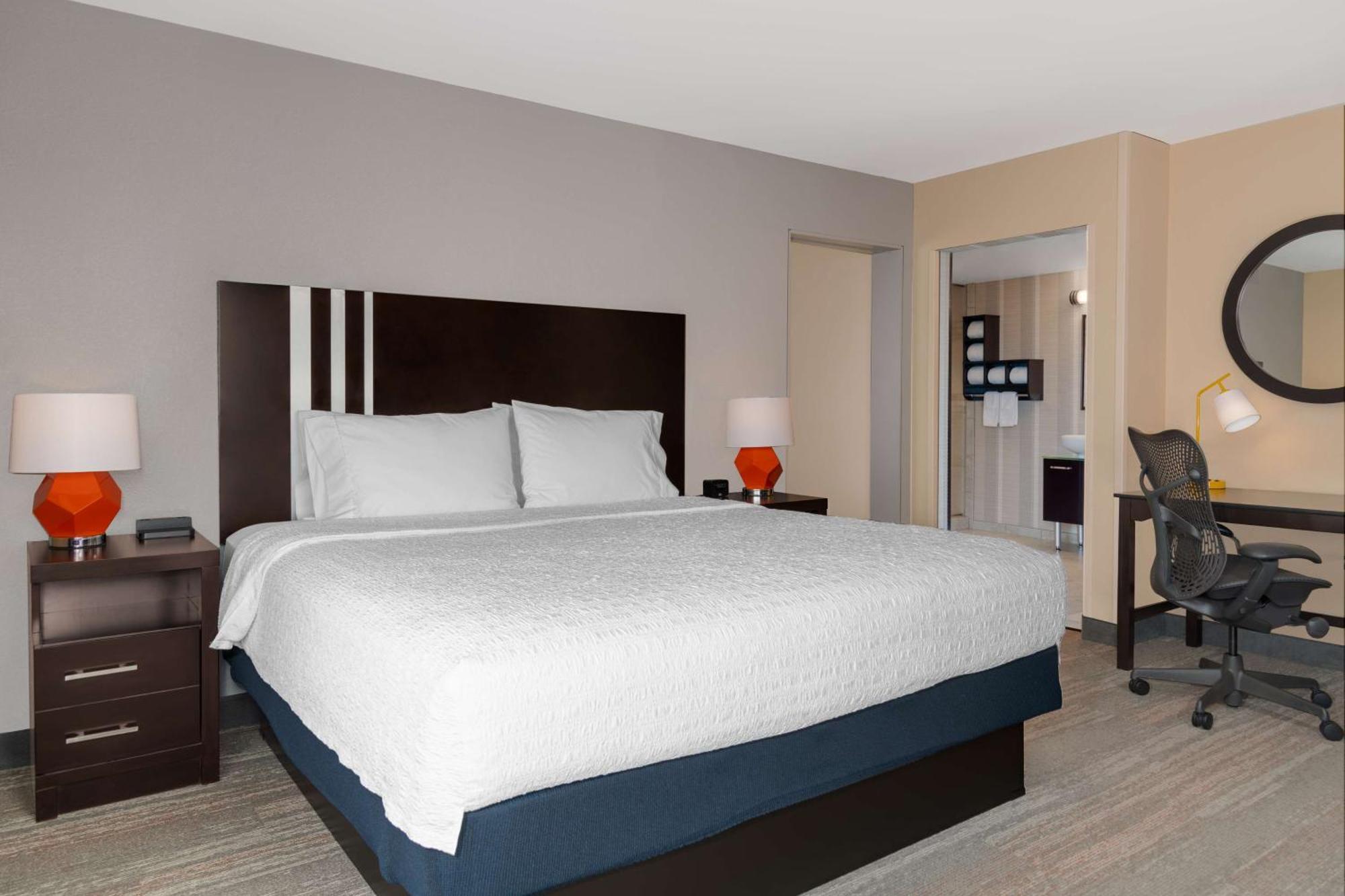 Hampton Inn & Suites Madison Downtown Εξωτερικό φωτογραφία