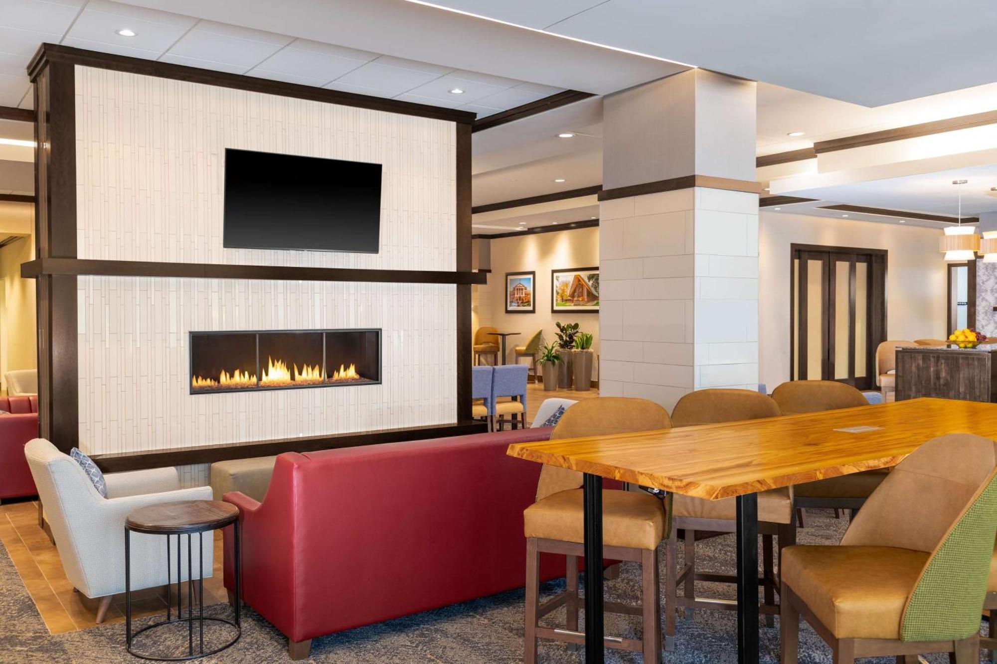 Hampton Inn & Suites Madison Downtown Εξωτερικό φωτογραφία